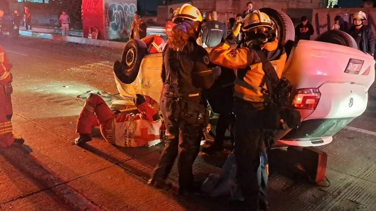 Choque en la México - Puebla, en Hueyotlipan, deja dos muertos y un lesionado