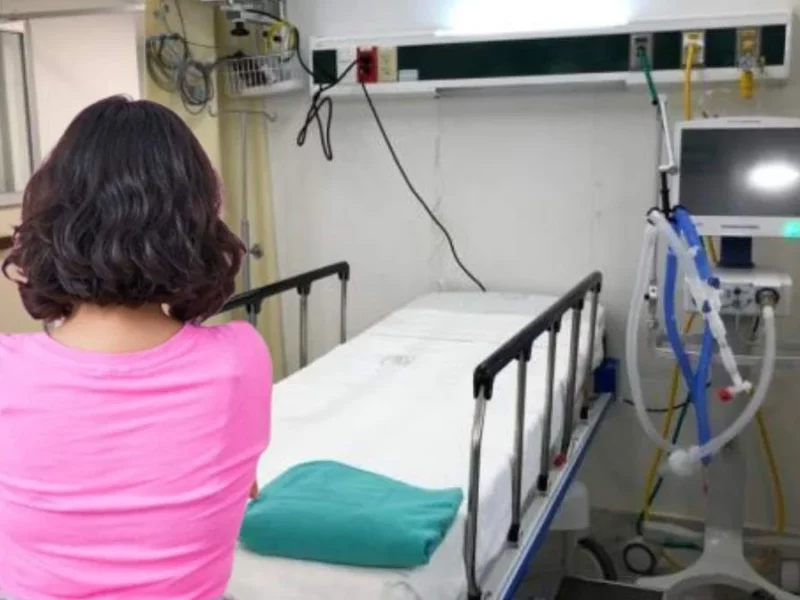 Amputan seno a mujer en IMSS: acusa que le inyectaron formol en lugar de anestesia