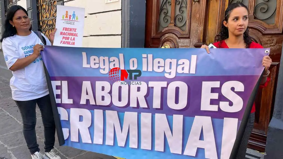 Antiabortos piden vetar despenalización del aborto en Puebla en el Periódico Oficial