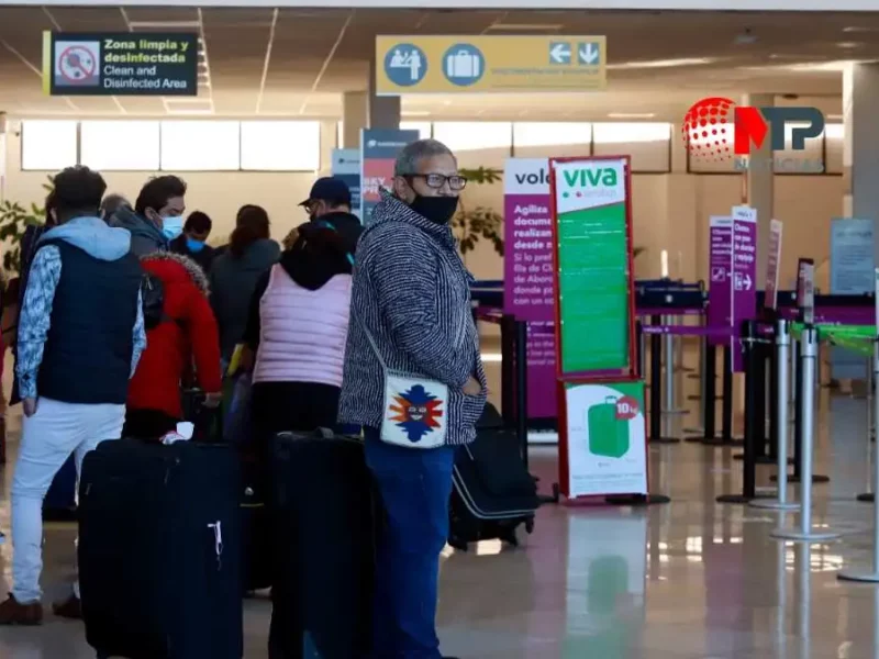 ¿Viajas en avión desde Puebla? Viva Aerobús y Volaris con fallas por apagón cibernético