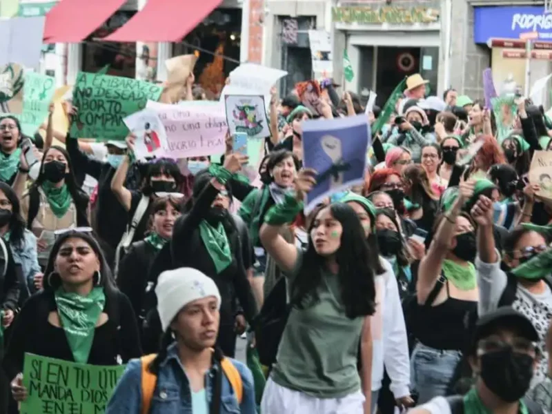Despenalizan el aborto en Puebla hasta las 12 semanas: aprueban en comisiones