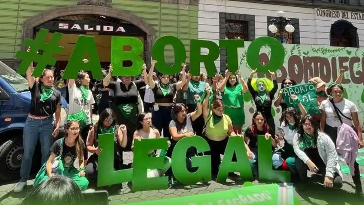 "No hay costo político": Edgar Garmendia sobre despenalización del aborto en Puebla