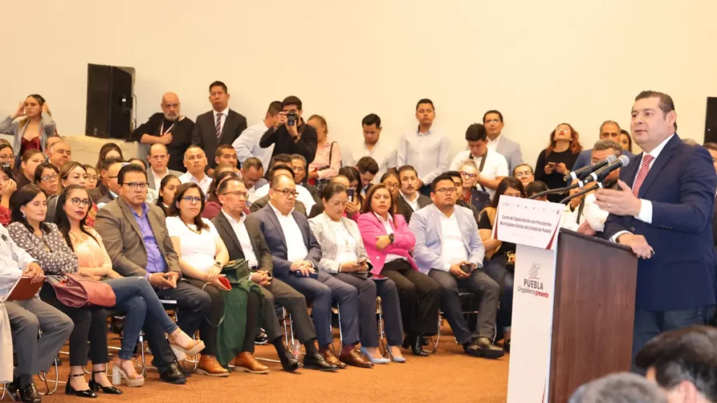 Gobernador electo Alejandro Armenta rescatara el Centro Estatal de estudios Municipales