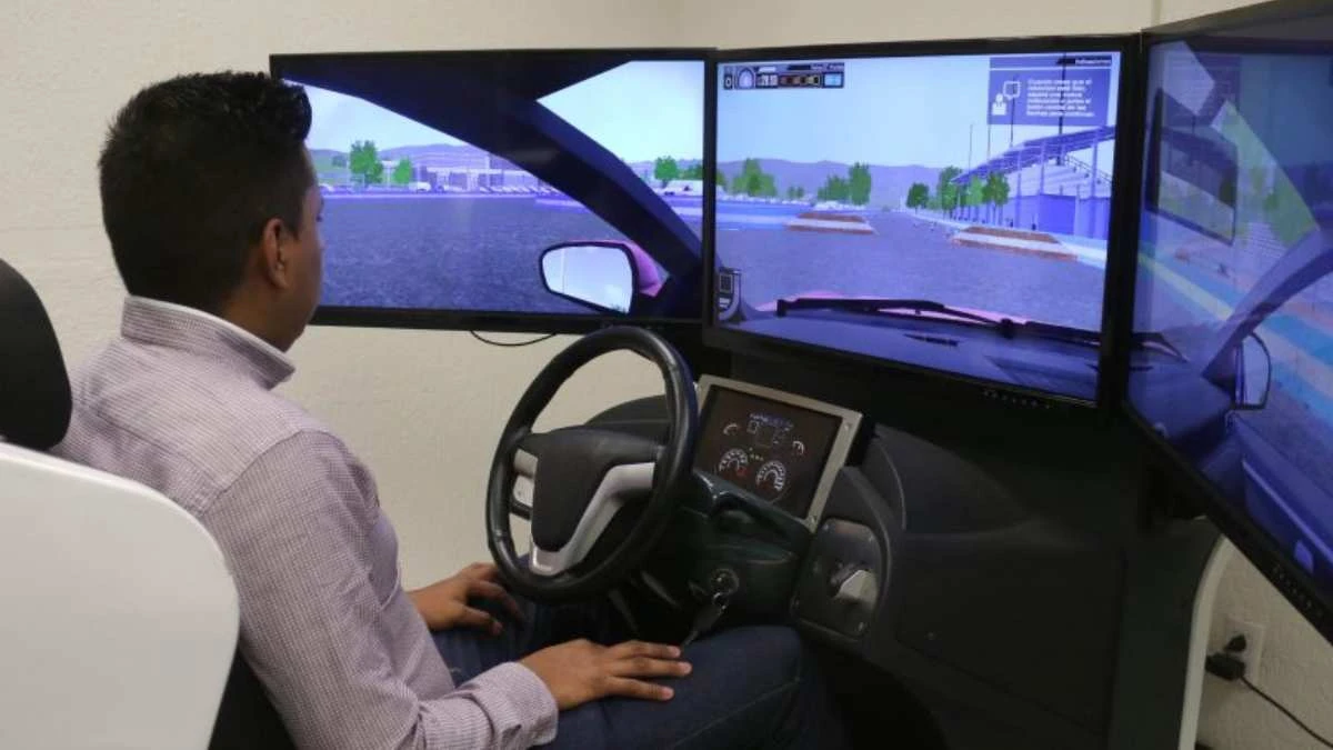 Gobierno de Puebla comprará simuladores de examen práctico para licencia de manejo