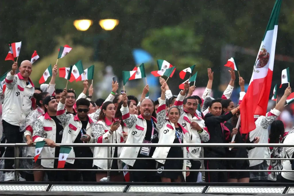 Atletas mexicanos en París por Juegos Olímpicos.
