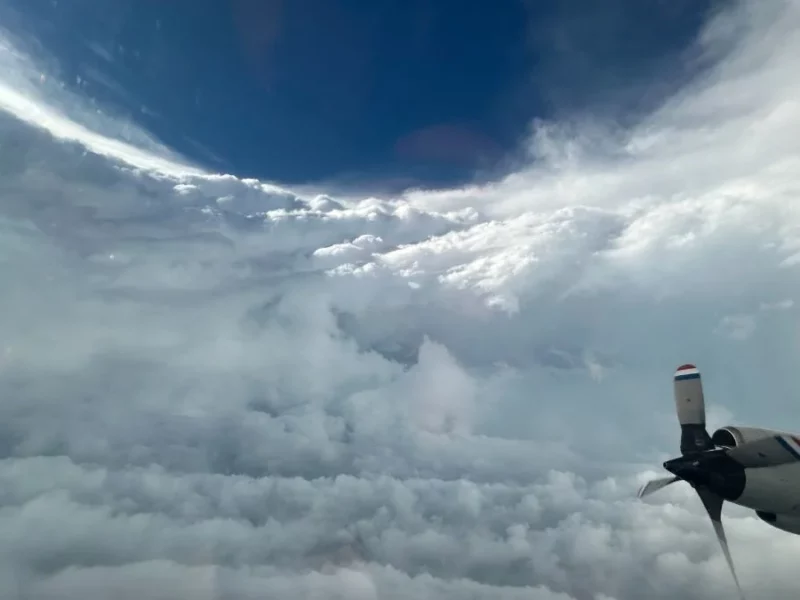 VIDEO: así luce el interior del ojo del huracán Beryl, grabado por avión ‘cazahuracanes’