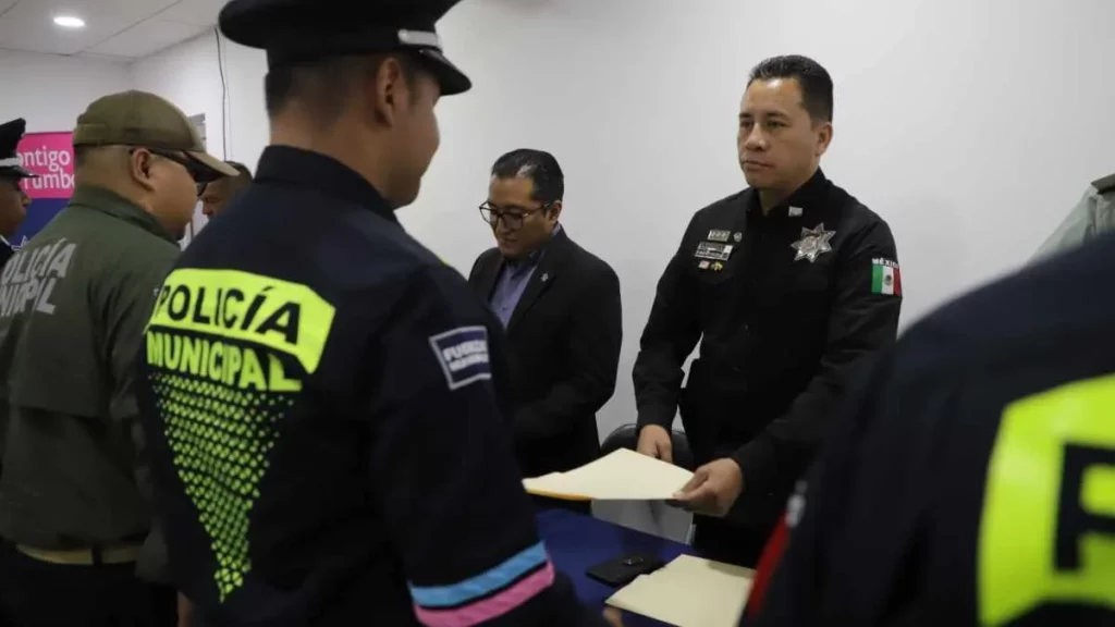 Culminan diplomado policías municipales de Puebla, impartido por Policía de Colombia 