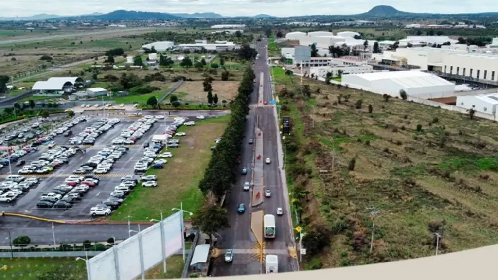 Con 41.1 MDP, rehabilita Sergio Salomón carretera Ramal-Aeropuerto en Huejotzingo