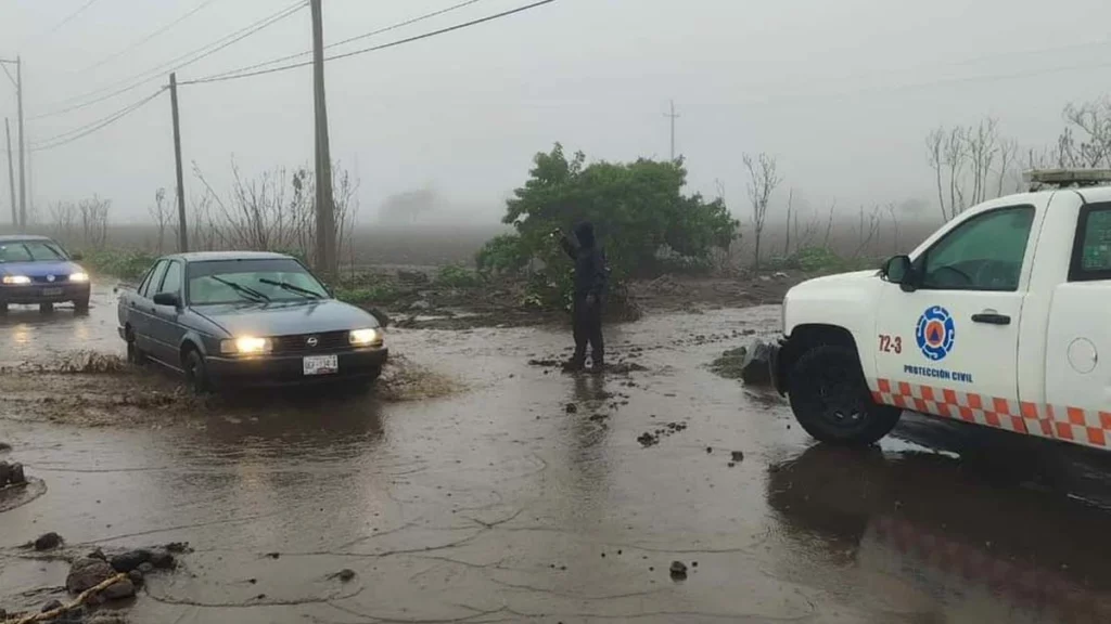 Depresión tropical Chris: se desploma plafón del IMSS Chignahuapan y en Atlixco se desborda río