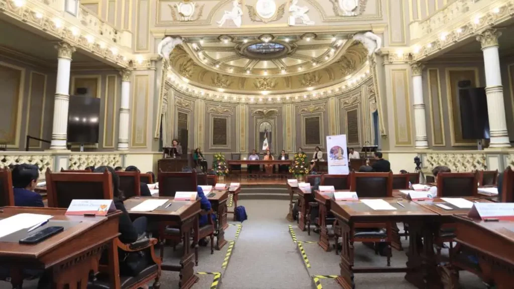 Pleno del Congreso de Puebla.