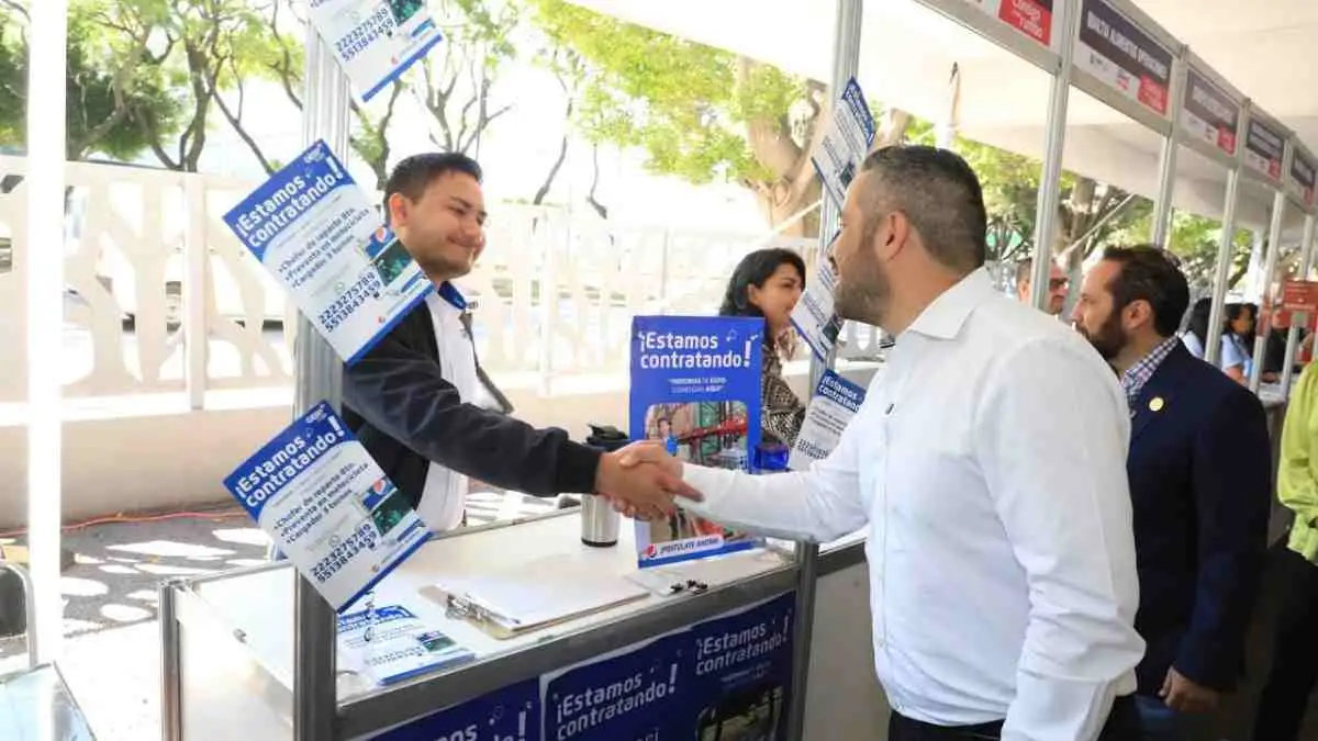 Inaugura Adán Domínguez la Feria del Empleo 2024 en Puebla