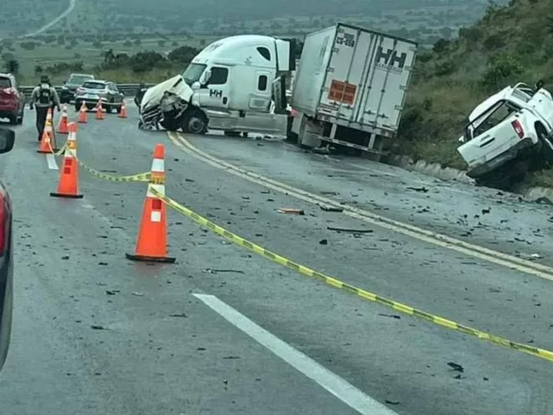 ¡Peligrosa autopista! Seis accidentes en la Amozoc-Perote deja tres muertos este domingo