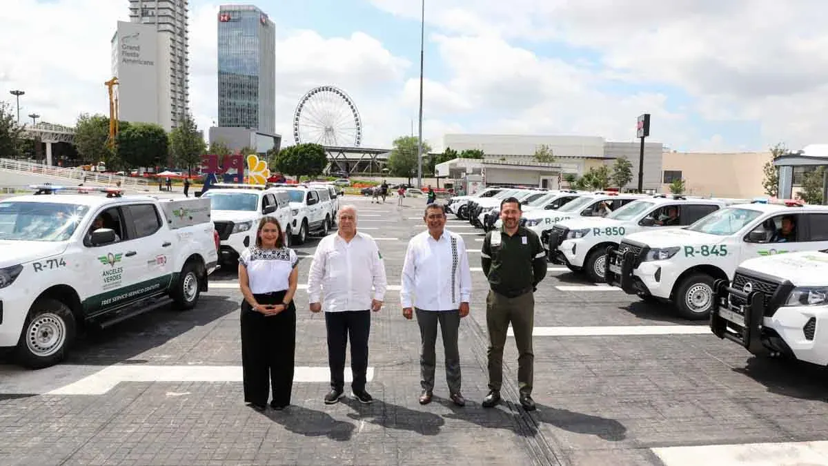 Dan 14 patrullas más a ‘Ángeles Verdes’ para auxiliar en carreteras que conectan Puebla