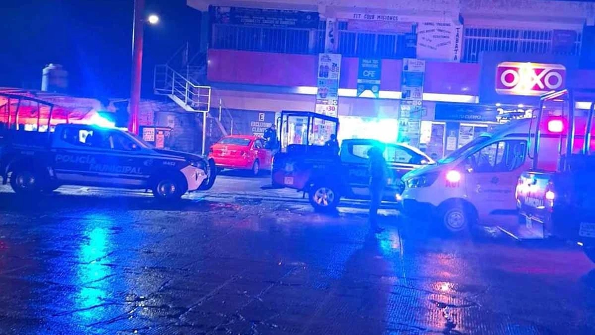 Ejecutan a una pareja en un Oxxo en Misiones de San Francisco, Coronango