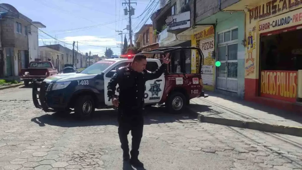 Policías promueven el respeto vial en Amozoc