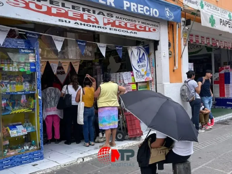 Regreso a clases en Puebla cuesta hasta 650 pesos surtir lista de útiles escolares