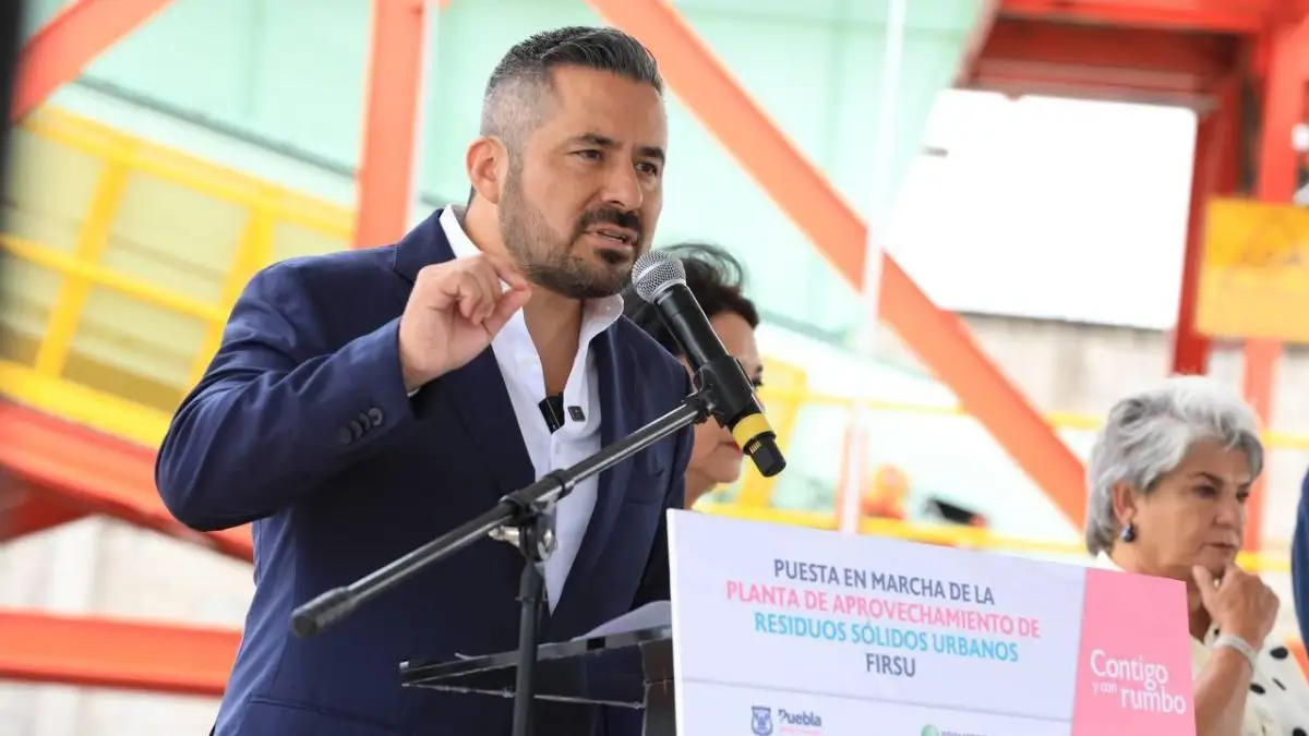 Edil Adán Domínguez en inauguración de planta tratadora de residuos.