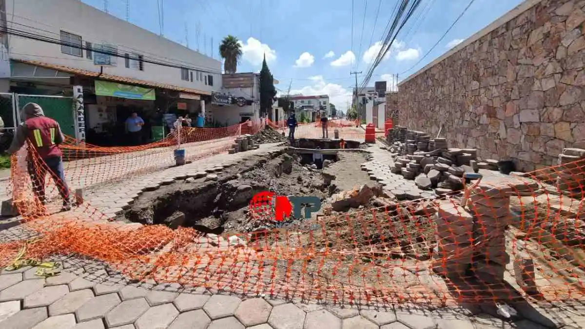 Drenaje y colector pluvial de calle Atzala colapsan, cambiarlos costaría 10 MDP: Tlatehui