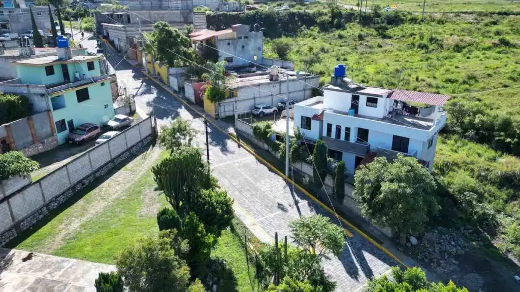 Ayuntamiento de Puebla entrega pavimentación de calles en San Pedro Zacachimalpa