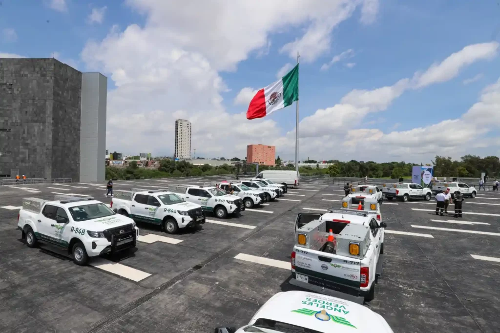 Dan 14 patrullas más a ‘Ángeles Verdes’ para auxiliar en carreteras que conectan Puebla