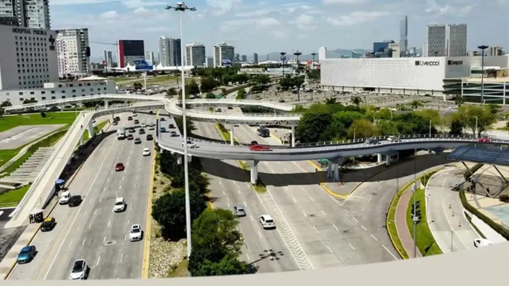 Invierte Sergio Salomón 295 MDP en dos puentes elevados en Vía Atlixcáyotl