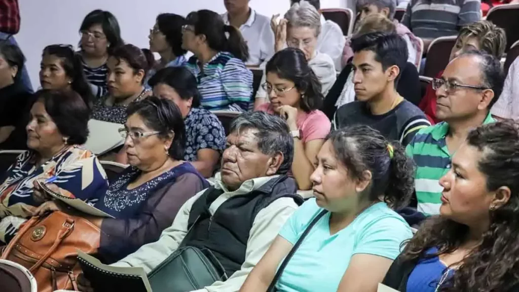 Capacitan a integrantes de nuevas mesas directivas en el municipio de Puebla