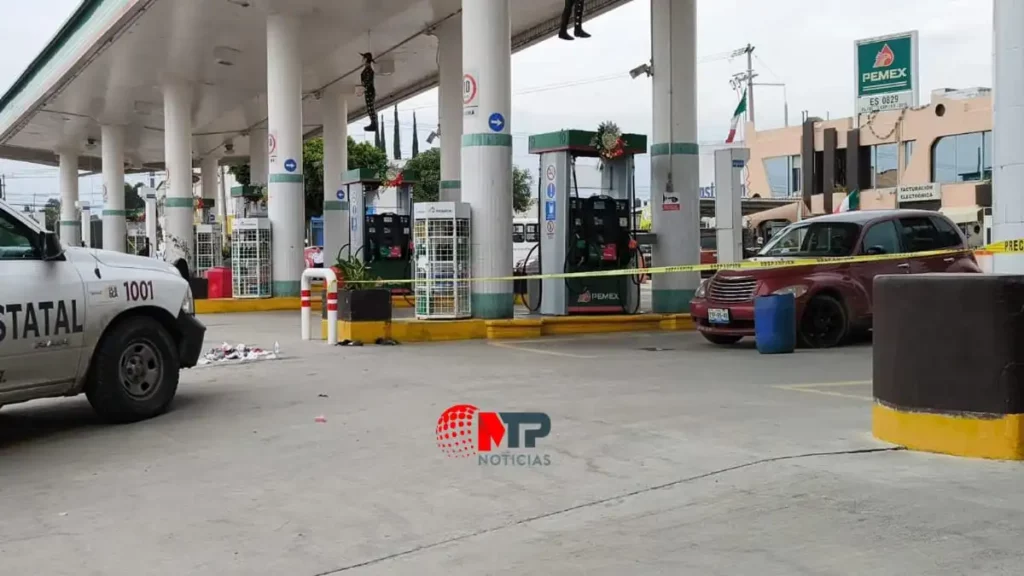 Intento de feminicidio en gasolinera de Puebla (2)