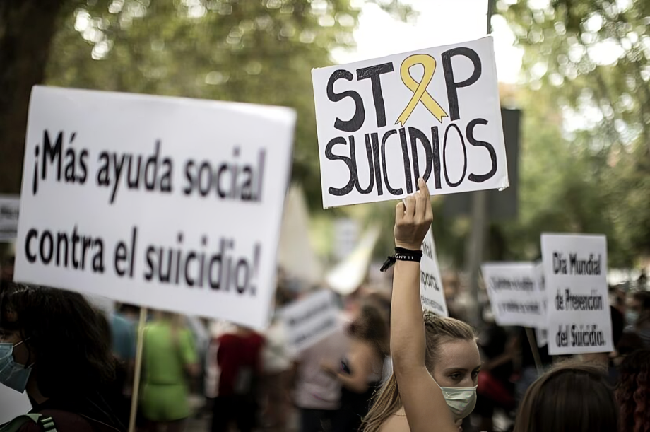 Personas en contra del suicidio