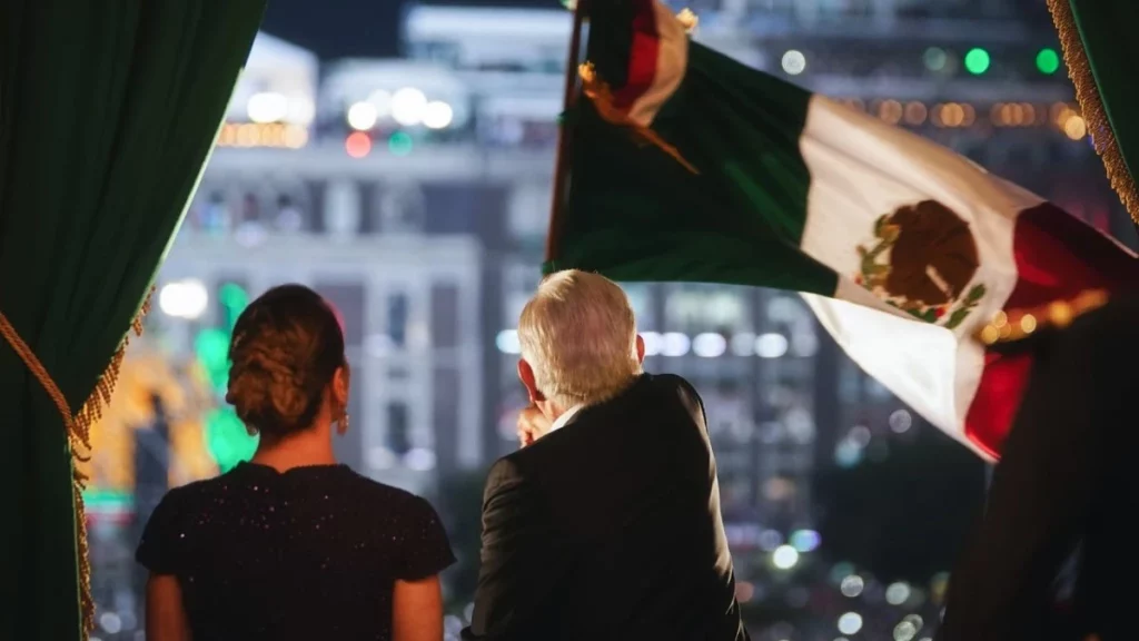 “¡Viva la justicia!, ¡Que viva el amor!”: AMLO en su último Grito de Independencia