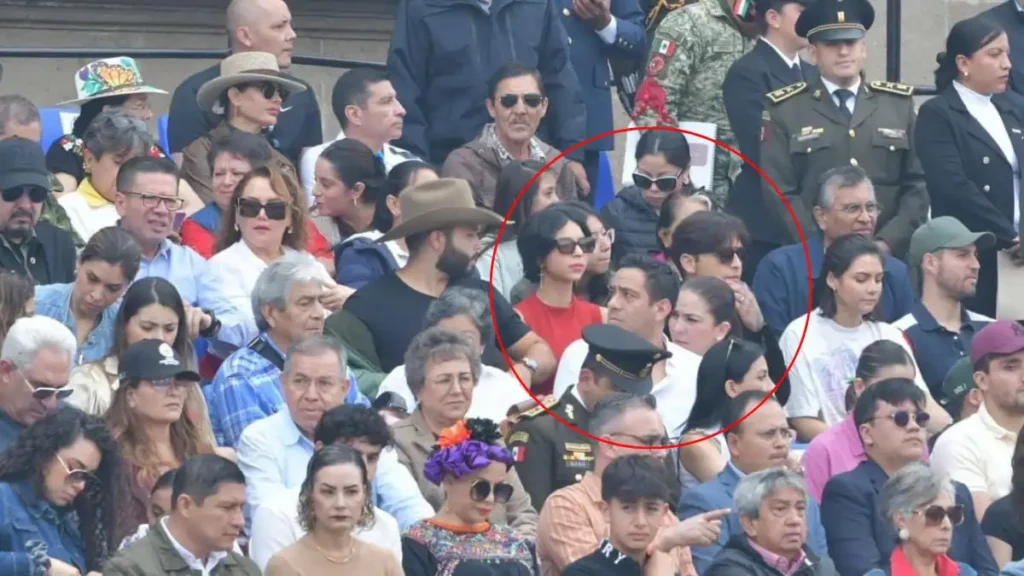 'Y si te llevo al zócalo': captan a Ángela y Nodal en desfile de la Independencia en CDMX