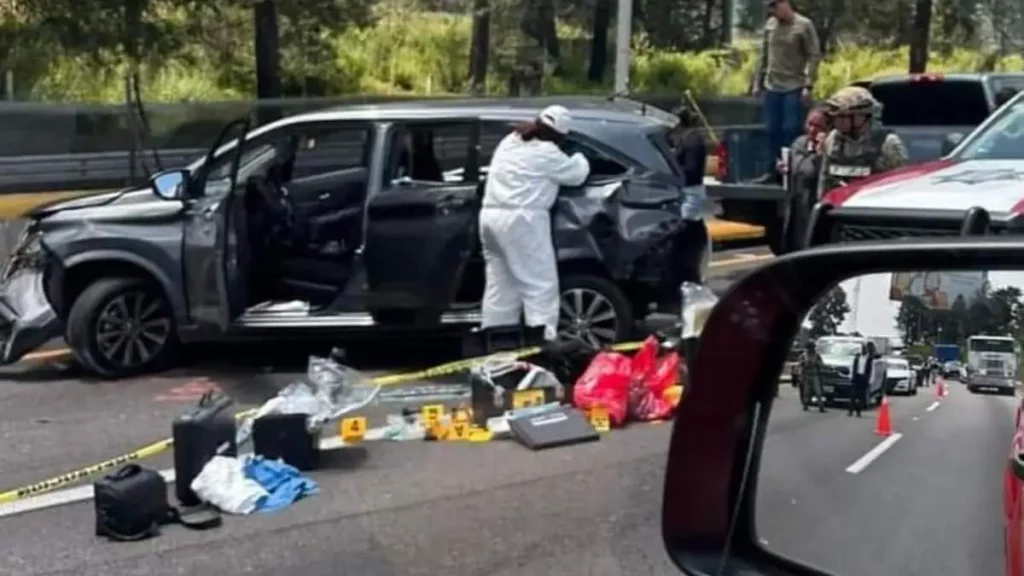 Asesinan a balazos en la México-Puebla a esposa del edil de San Andrés Calpan