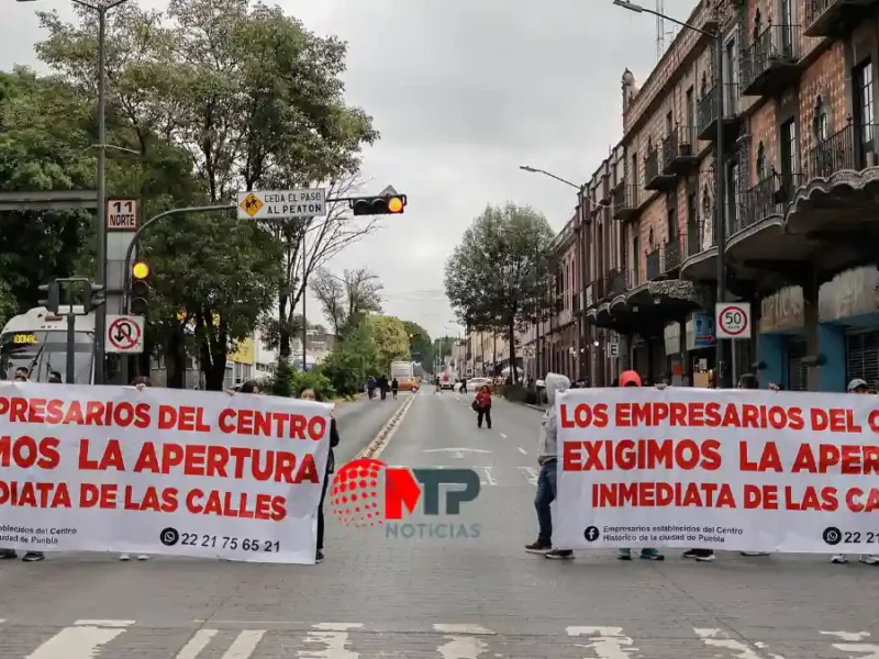 Con bloqueo en 11 Sur, exigen comerciantes del centro de Puebla reapertura de calles