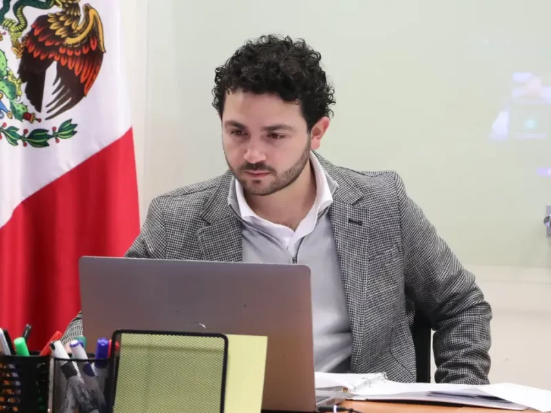 Ermilo Barrera deja la Secretaría de Economía de Puebla, informa Sergio Salomón