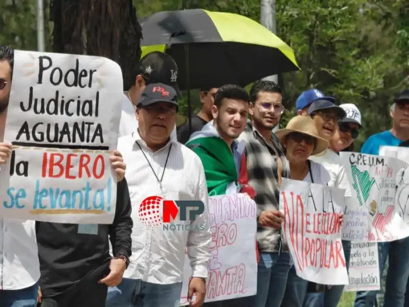 “México aguanta, la Ibero se levanta”: estudiantes contra reforma judicial en Puebla