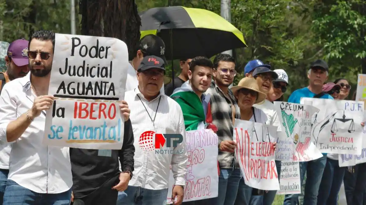 “México aguanta, la Ibero se levanta”: estudiantes contra reforma judicial en Puebla