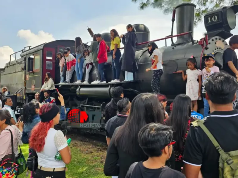 ¡No hubo magia! Fans de Harry Potter salen decepcionados del Museo de los Ferrocarriles en Puebla