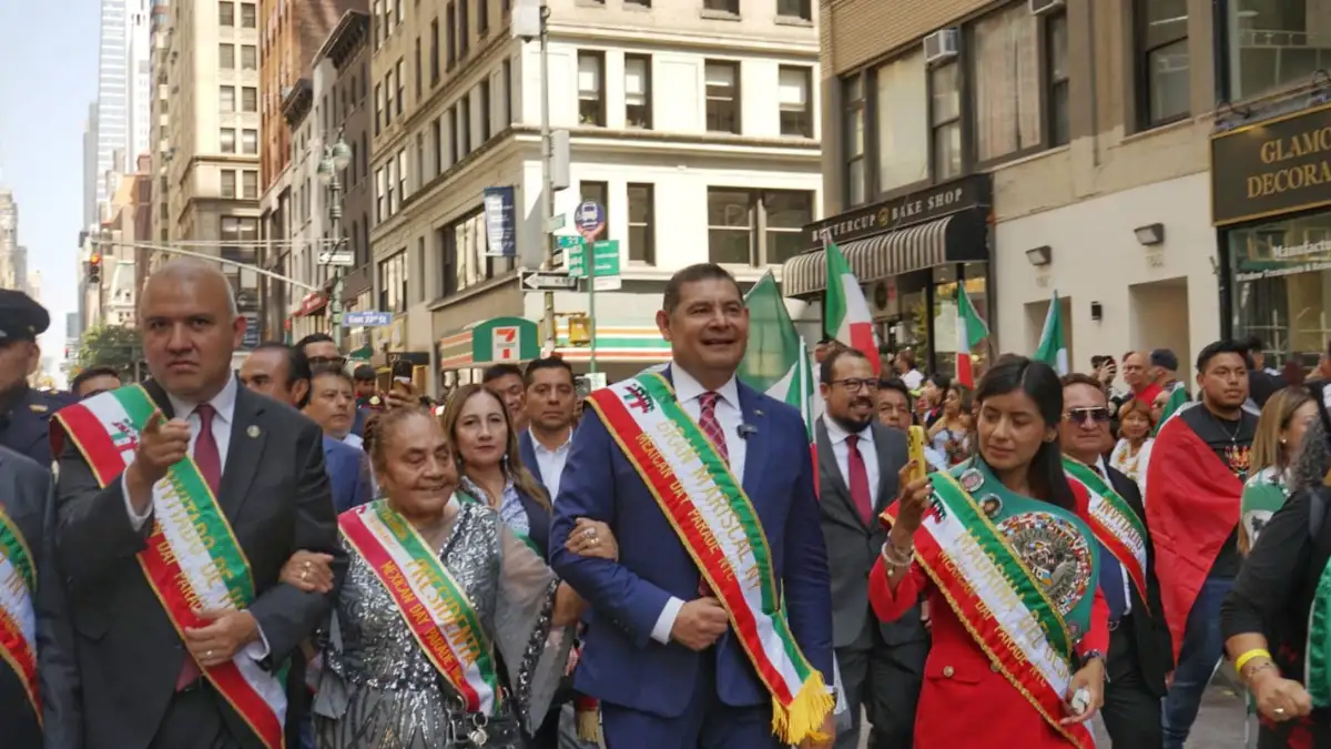 Migrantes en Nueva York aclaman a Armenta como "gobernador del pueblo"