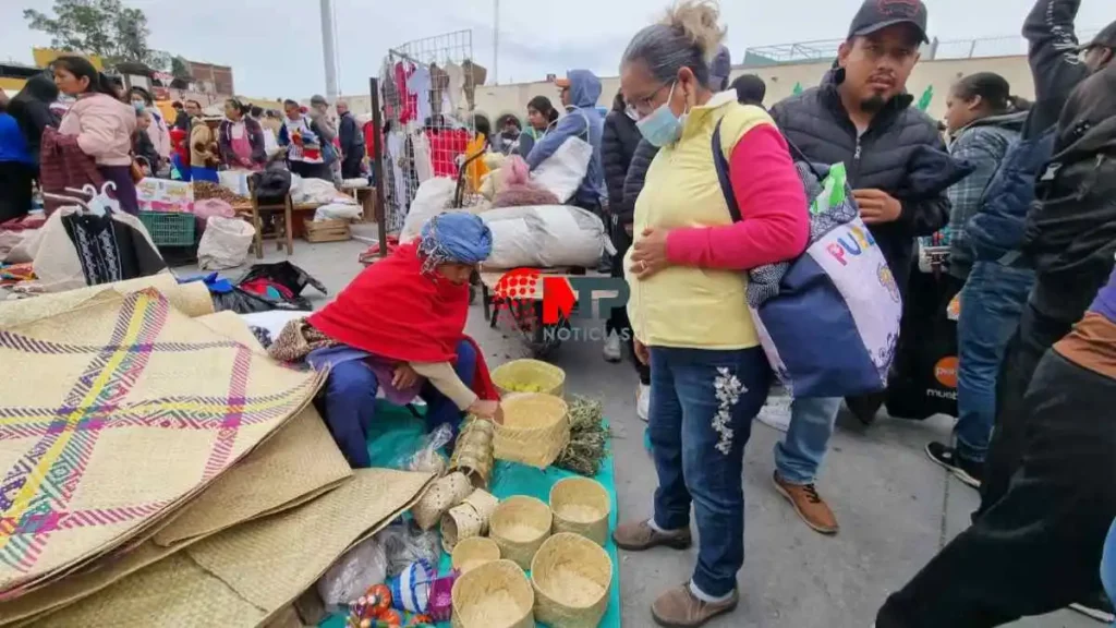 Trueque en Cholula: cazuelas, frutos, sombreros y más, así se vive esta tradición