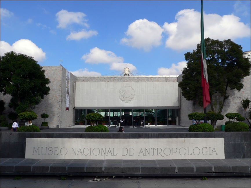 Exterior del Museo Nacional de Antropología