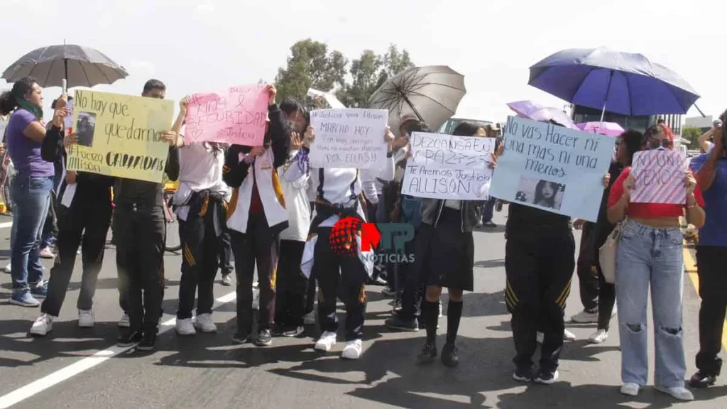 “Solo era una niña”: protestas y bloqueos por feminicidio de Alison Amayrani en Huejotzingo