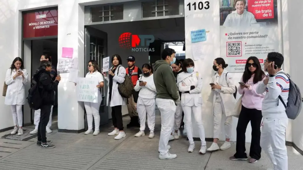 Rebelión en la UPAEP: estudiantes de Medicina exigen educación de calidad, pagan 16 mil al mes