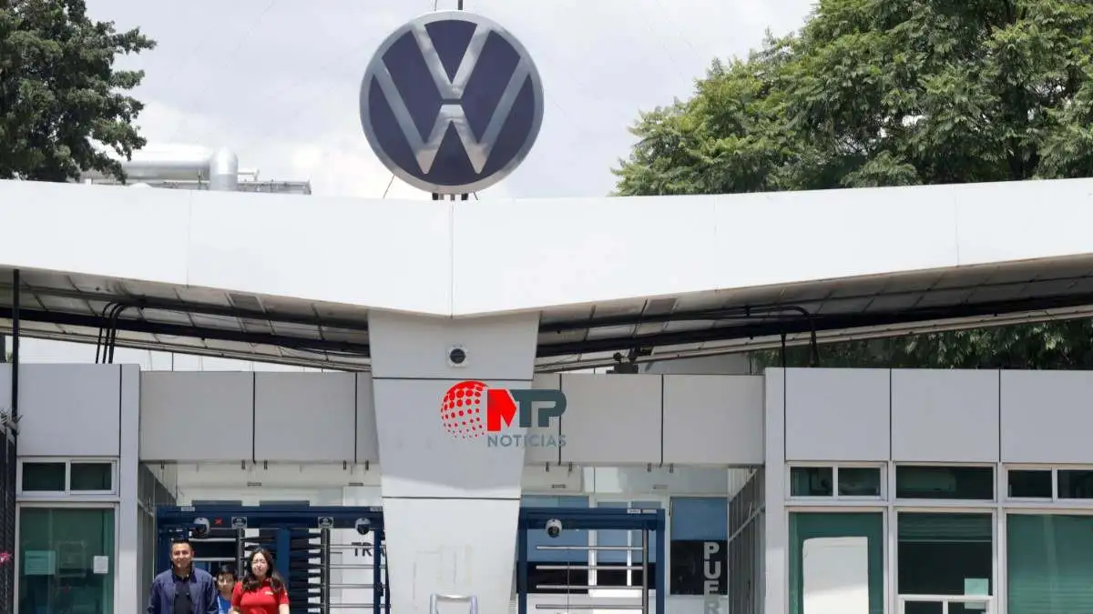 Rechazo de aumento salarial en VW no es tema de gira en Alemania: Sergio Salomón