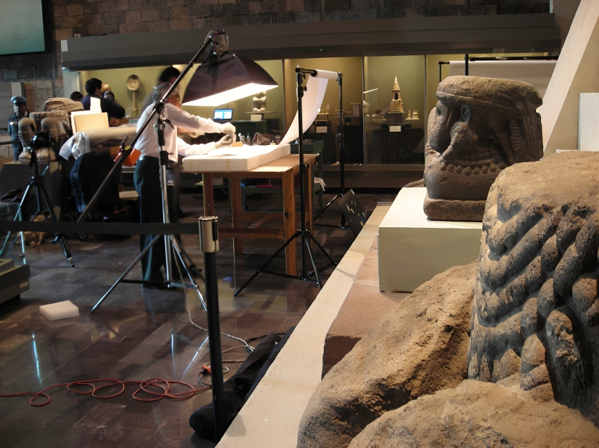 Trabajos al interior del Museo Nacional de Antropología