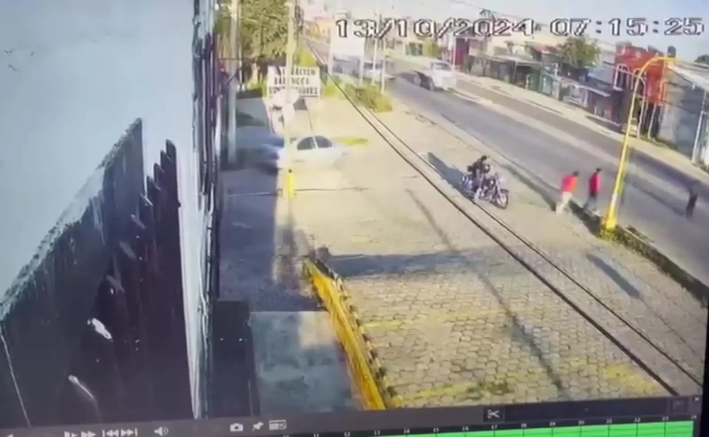 Cafre se pasa el alto y mata a un niño en la Puebla-Tehuacán