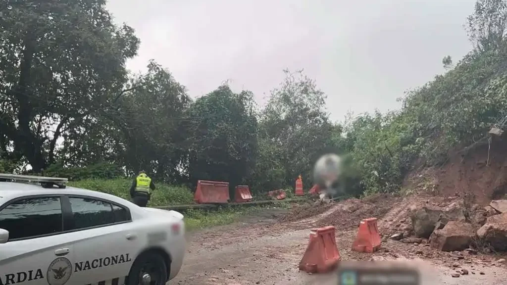 Retirar derrumbe en la Puebla-Orizaba llevará una semana, dice gobernador de Veracruz