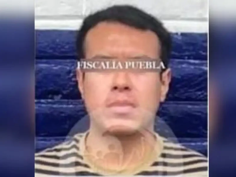 Él es José Andrés, psicólogo detenido por violar a alumna de primaria en Tehuacán