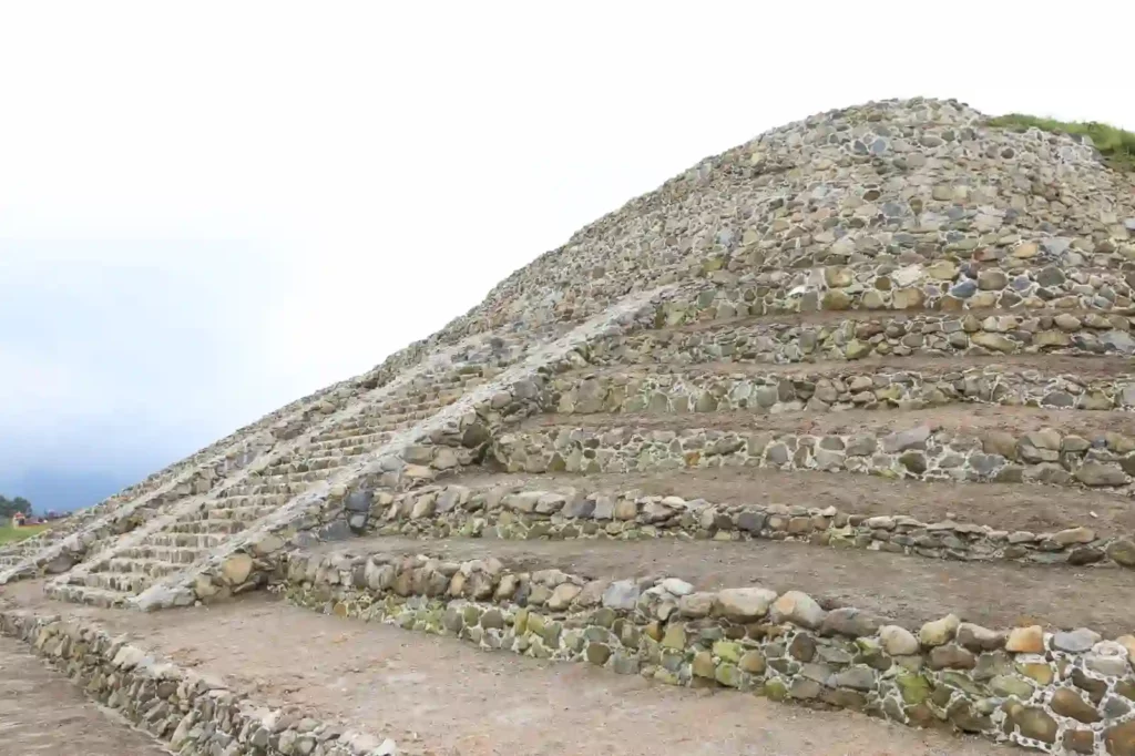 Sergio Salomón supervisa Museo de Sitio en zona Arqueológica en Teteles