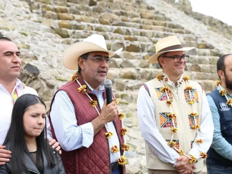 Sergio Salomón supervisa Museo de Sitio en zona Arqueológica en Teteles