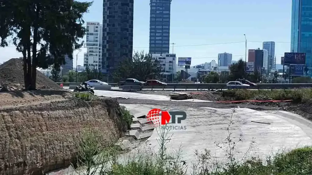 ¿Cuándo queda el nuevo distribuidor de la Atlixcáyotl y Periférico?, así va (FOTOS)