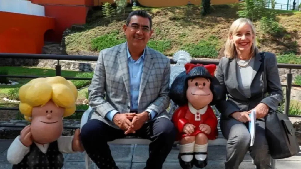 Rehabilita Sergio Salomón 'La Constancia Mexicana', reabre con exposición de Mafalda